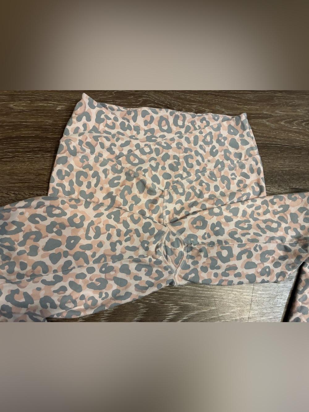 VS PINK Pink Leopard Print V Crossover Waist Flare Pants Size Large - Picture 6 of 7